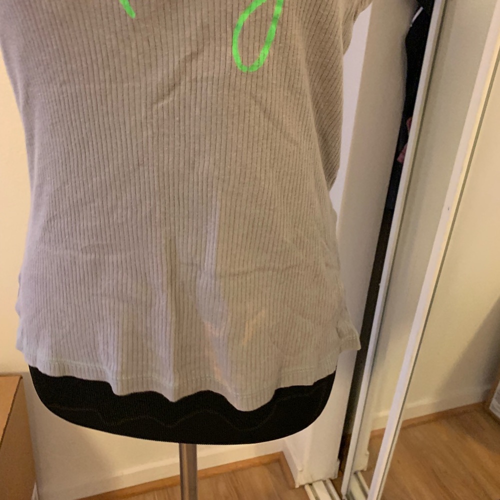 Ribbed tank top size L bundle of 4 - Picture 8 of 8